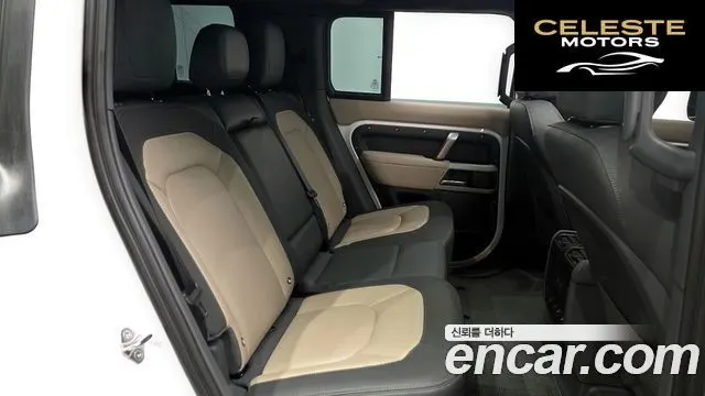 LAND ROVER Defender (L663) 110 P300 X-Dynamic SE 2023 — photo 12 sur 26