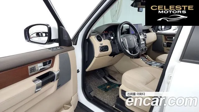 LAND ROVER Discovery 4 3.0 SDV6 SE 2016 — photo 10 sur 20
