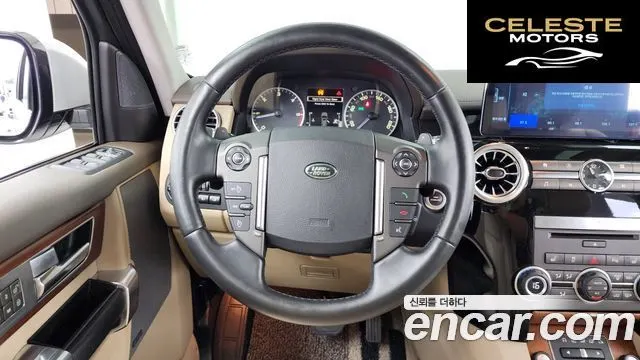 LAND ROVER Discovery 4 3.0 SDV6 SE 2016 — photo 13 sur 20