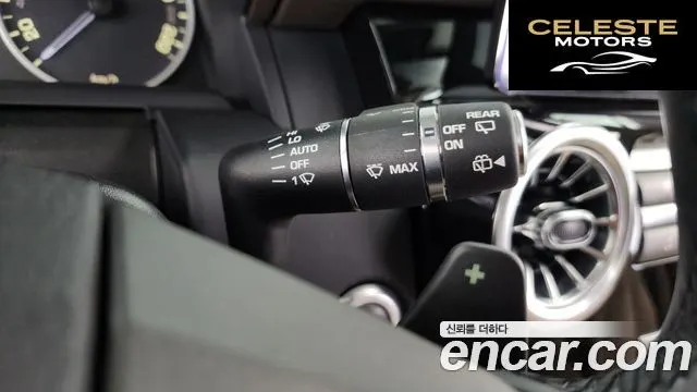 LAND ROVER Discovery 4 3.0 SDV6 SE 2016 — photo 14 sur 20
