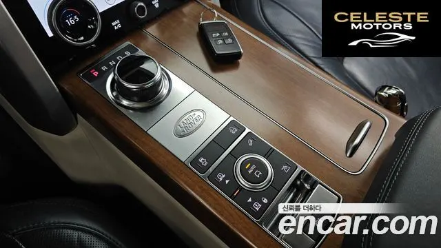 LAND ROVER Range Rover 44.4 SDV8 AB 2018 — photo 9 sur 20