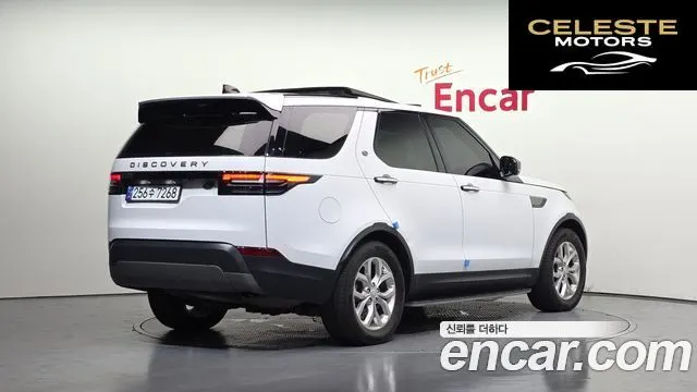 LAND ROVER Discovery 5 2.0 SD4 SE 2018 — photo 2 sur 20