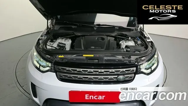 LAND ROVER Discovery 5 2.0 SD4 SE 2018 — photo 6 sur 20