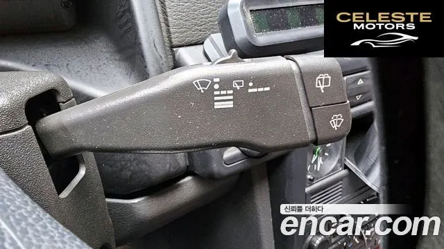 LAND ROVER Range Rover 4.0 SE 1998 — photo 17 sur 20