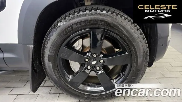 LAND ROVER Defender (L663) 110 D300 HSE 2022 — photo 5 sur 26