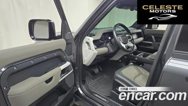 LAND ROVER Defender (L663) 110 P300 X-Dynamic SE 2022 — photo 10 sur 20