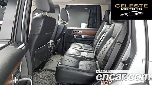 LAND ROVER Discovery 4 3.0 SDV6 SE 2012 — photo 12 sur 26
