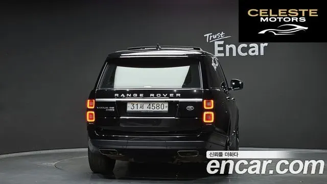 LAND ROVER Range Rover 44.4 SDV8 Vogue SE 2018 — photo 4 sur 20
