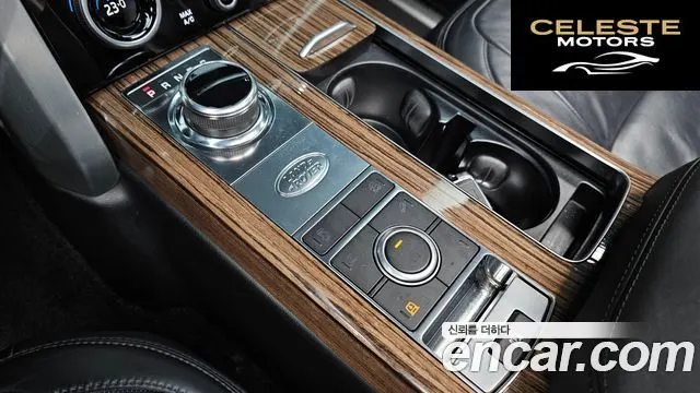 LAND ROVER Range Rover 44.4 SDV8 Vogue SE 2018 — photo 9 sur 20