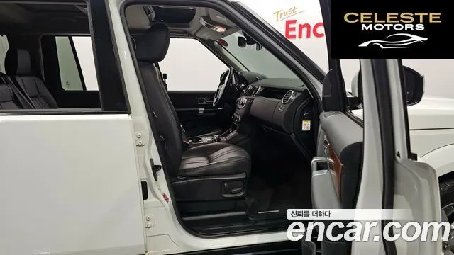 LAND ROVER Discovery 4 3.0 SDV6 SE 2016 — photo 11 sur 20