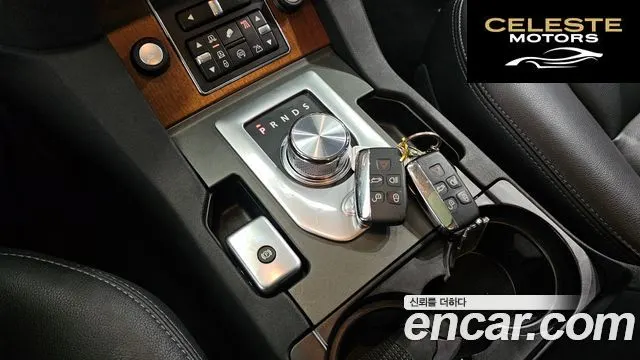 LAND ROVER Discovery 4 3.0 SDV6 SE 2016 — photo 9 sur 20