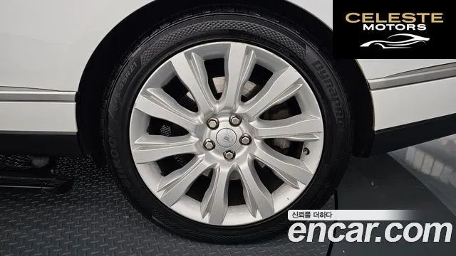 LAND ROVER Range Rover 45.0 SC Vogue SE 2017 — photo 5 sur 20