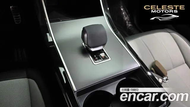 LAND ROVER Range Rover Evoque 2P250 Dynamic SE 2024 — photo 8 sur 20