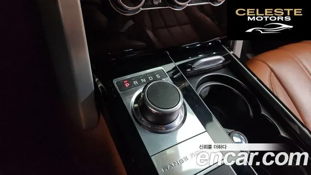 LAND ROVER Range Rover 44.4 SDV8 AB 2015 — photo 9 sur 20