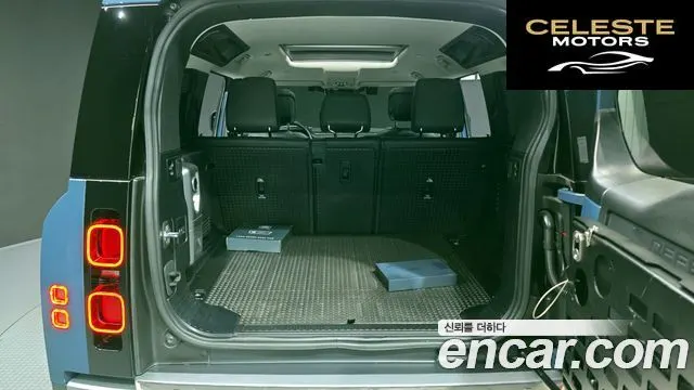 LAND ROVER Defender (L663) 110 D300 HSE 2022 — photo 20 sur 20