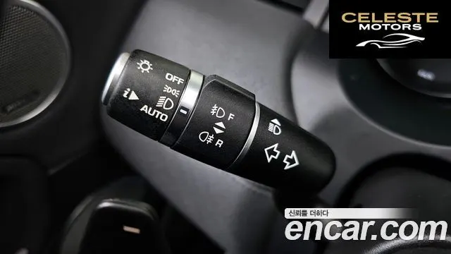 LAND ROVER Range Rover Evoque 2.0 TD4 SE 2017 — photo 16 sur 20