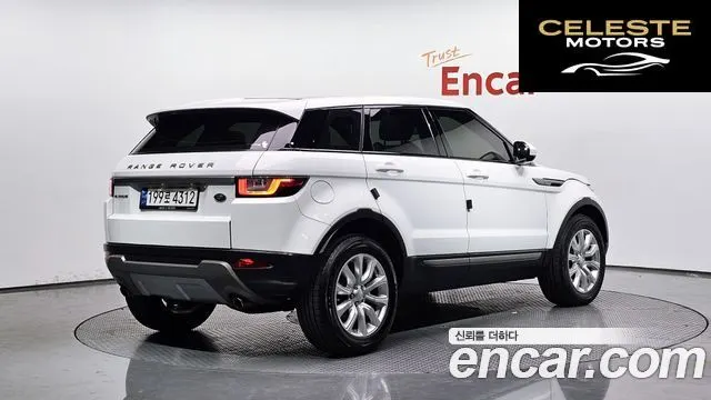 LAND ROVER Range Rover Evoque 2.0 TD4 SE 2017 — photo 2 sur 20