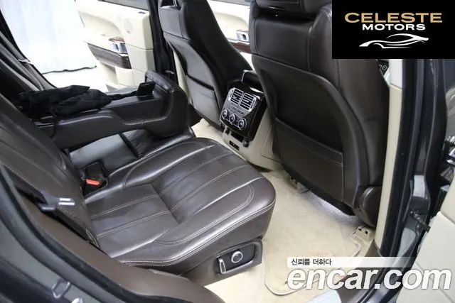 LAND ROVER Range Rover 44.4 SDV8 Vogue SE 2016 — photo 14 sur 26