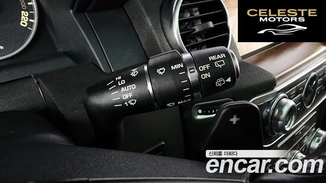 LAND ROVER Discovery 4 3.0 SDV6 HSE 2016 — photo 16 sur 20