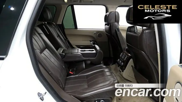 LAND ROVER Range Rover 44.4 SDV8 Vogue SE 2016 — photo 12 sur 20