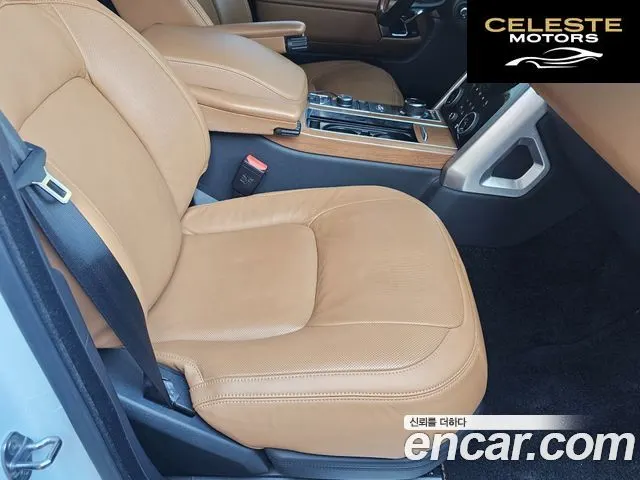 LAND ROVER Range Rover 44.4 SDV8 AB 2018 — photo 14 sur 23