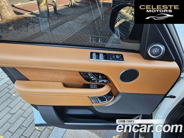 LAND ROVER Range Rover 44.4 SDV8 AB 2018 — photo 16 sur 23