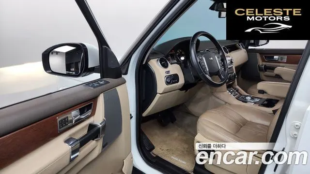 LAND ROVER Discovery 4 3.0 SDV6 SE 2016 — photo 10 sur 20