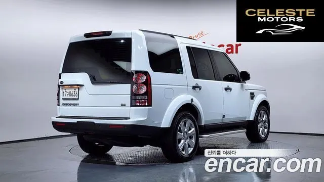LAND ROVER Discovery 4 3.0 SDV6 SE 2016 — photo 2 sur 20