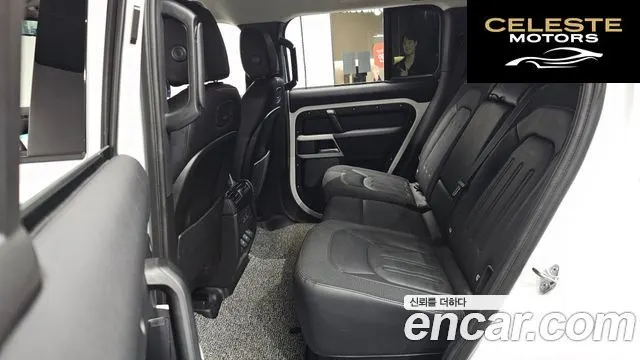 LAND ROVER Defender (L663) 110 D240 Edition 2020 — photo 11 sur 20