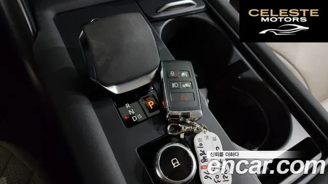 LAND ROVER Discovery 5 D250 SE 2022 — photo 9 sur 26