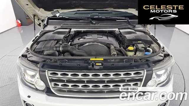 LAND ROVER Discovery 4 3.0 SDV6 SE 2015 — photo 6 sur 26