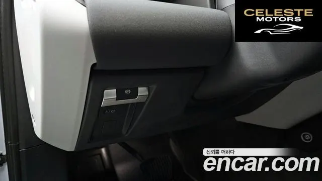 LAND ROVER Defender (L663) 90 D250 SE 2022 — photo 15 sur 20