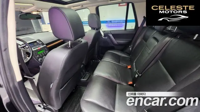 LAND ROVER 2 2.2 TD4 HSE 2010 — photo 18 sur 26