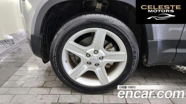 LAND ROVER Defender (L663) 110 D240 SE 2020 — photo 5 sur 20