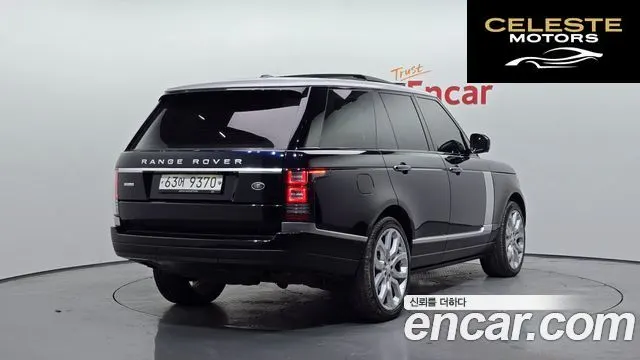 LAND ROVER Range Rover 44.4 SDV8 AB 2015 — photo 2 sur 20