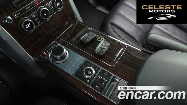 LAND ROVER Range Rover 44.4 SDV8 AB 2015 — photo 9 sur 20