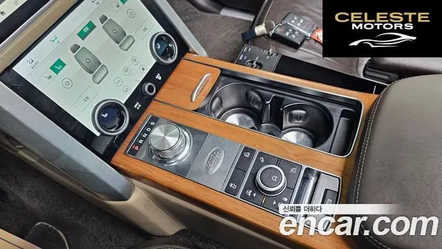 LAND ROVER Range Rover 44.4 SDV8 AB LWB 2018 — photo 9 sur 20