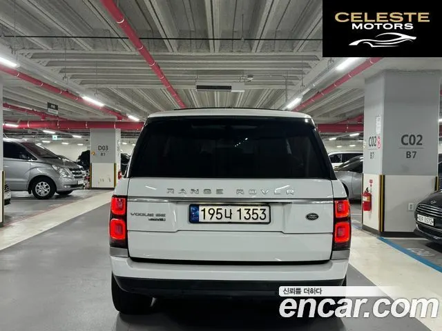 LAND ROVER Range Rover 44.4 SDV8 Vogue SE 2015 — photo 3 sur 26