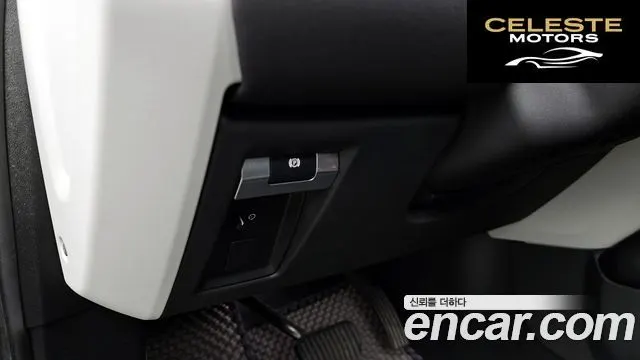 LAND ROVER Defender (L663) 110 D240 SE 2020 — photo 16 sur 20