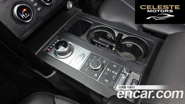 LAND ROVER Discovery 5 2.0 SD4 SE 2019 — photo 9 sur 20
