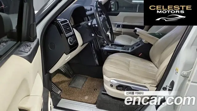 LAND ROVER Range Rover 4.4 TDV8 Vogue 2011 — photo 12 sur 26