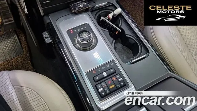 LAND ROVER Range Rover 4.4 TDV8 Vogue 2011 — photo 9 sur 26