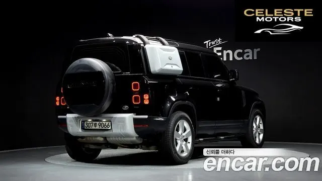 LAND ROVER Defender (L663) 110 D300 HSE 2022 — photo 2 sur 20