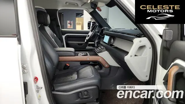 LAND ROVER Defender (L663) 110 D300 HSE 2022 — photo 12 sur 20