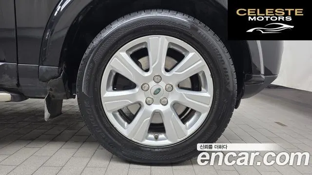 LAND ROVER Discovery 4 3.0 SDV6 SE 2013 — photo 5 sur 20