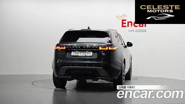 LAND ROVER Range Rover Velar 2.0 P250 R-Dynamic SE 2023 — photo 4 sur 20
