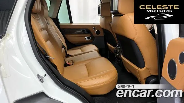 LAND ROVER Range Rover 44.4 SDV8 Vogue SE 2018 — photo 12 sur 26