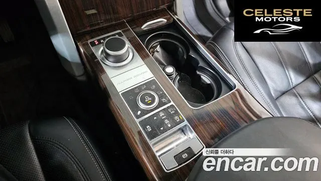 LAND ROVER Range Rover 43.0 TDV6 Vogue SE 2014 — photo 9 sur 20