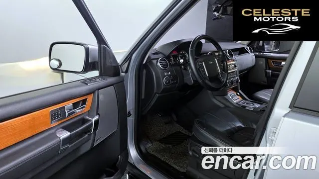 LAND ROVER Discovery 4 3.0 SDV6 SE 2012 — photo 10 sur 20