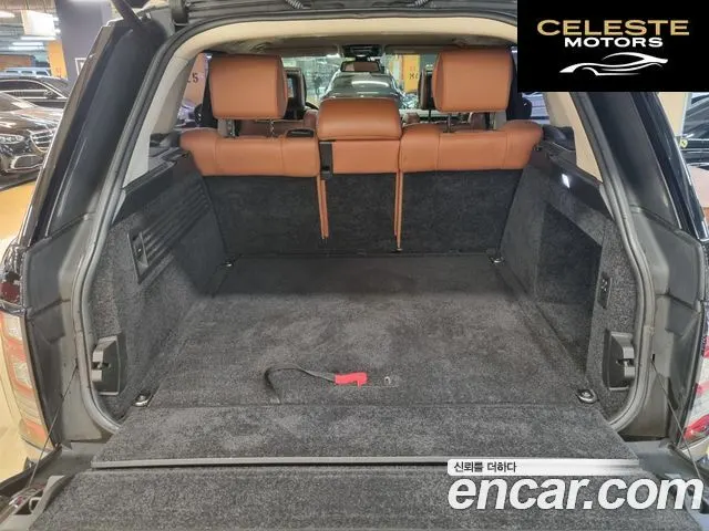 LAND ROVER Range Rover 44.4 SDV8 AB 2015 — photo 16 sur 16